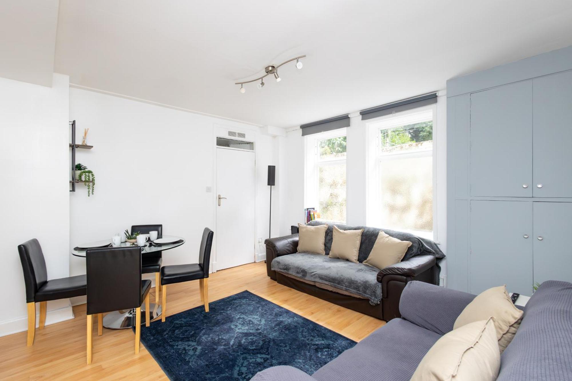 Spacious 3 Bedroom Ground Floor Apartment - 10 Mins From City Centre 利兹 外观 照片